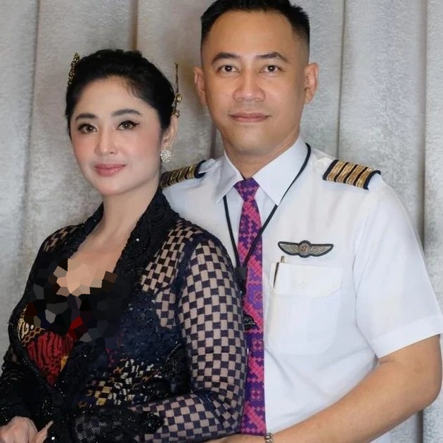 Meradang dituding bohong soal gaji calon suami pilot capai Rp 200 juta, respons Dewi Perssik menohok