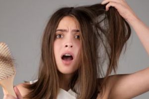 Bukan pakai daun rosemary, ini trik tumbuhkan rambut yang mudah rontok dengan 1 jenis rempah