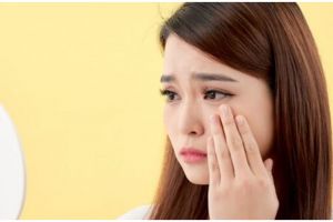 Bukan dengan yoghurt, ini trik meratakan warna kulit belang di wajah hanya pakai 2 bahan alami