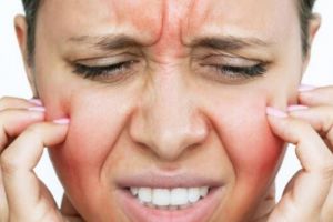 Tak perlu aloe vera, ini cara atasi peradangan pada wajah pakai face mist dari 1 jenis bahan pelembap