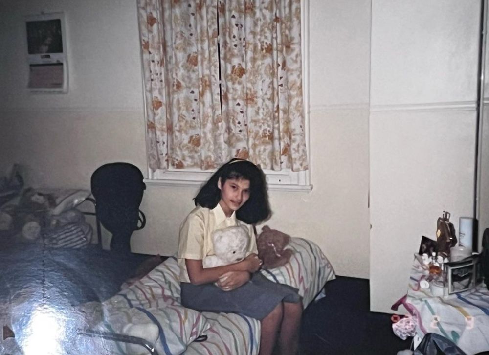 Bocah berparas bule ini gedenya sempat jadi aktris top era 2000-an, kini pilih buka warteg