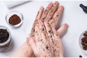 Bukan dengan kopi, ini trik menghilangkan kerutan di tangan hanya pakai 1 jenis karbohidrat