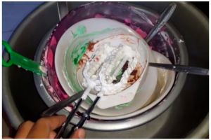 Cuma hitungan detik, begini trik bersihkan alat baking bekas buttercream agar kesat lagi