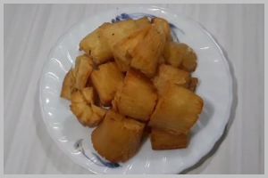 Tanpa direbus atau dikukus dulu, ini cara praktis bikin singkong goreng makin mekar dan renyah