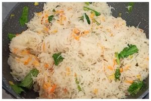 Tak perlu direbus dulu, begini cara bikin bihun goreng yang lembut dan tidak mudah basi