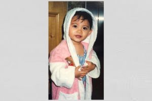 Pernah jualan jamu hingga jajal jadi MUA, bocah imut ini kini sukses jadi selebgram top