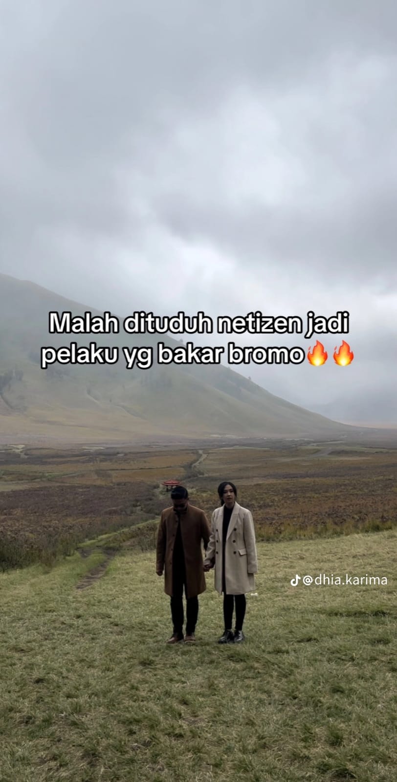 Outfitnya plek ketiplek, wanita ini dituduh jadi pemicu kebakaran Bromo gegara konsep prewedding mirip