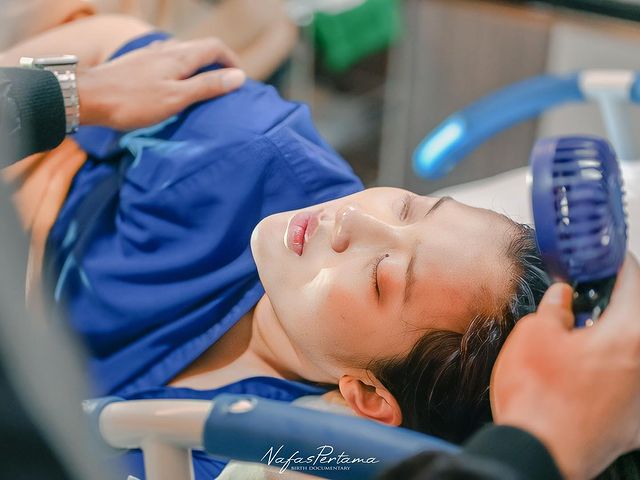 Momen Yeni Inka melahirkan anak pertama, ungkap nama panggilan sang buah hati