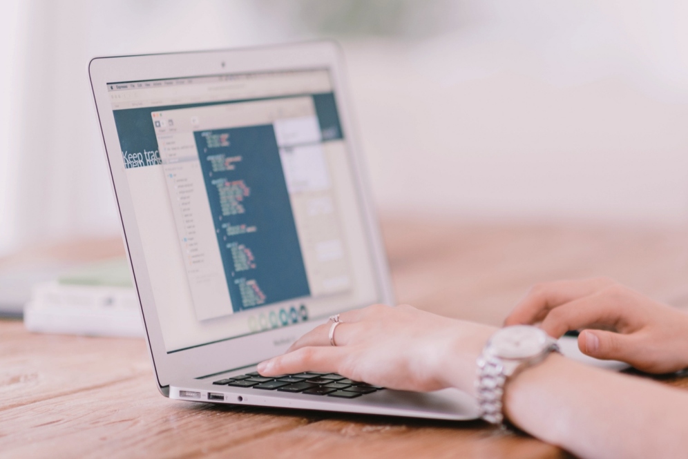 3 Cara mengubah ekstensi file di Windows, bisa pakai opsi bawaan atau konverter online
