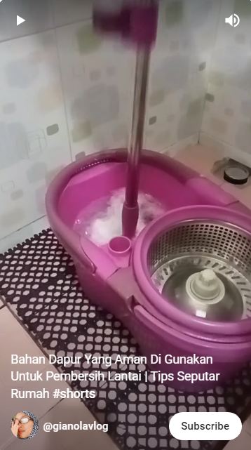 Tetap kinclong tanpa cairan pembersih khusus, ini trik mengepel lantai sederhana pakai 2 bahan dapur