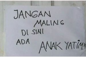 11 Potret kocak peringatan jangan mencuri ini kalimatnya bikin maling mikir dua kali