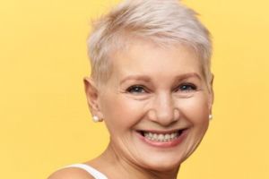 Bukan pakai kentang dan tomat, begini cara kencangkan wajah berkeriput dengan 1 jenis produk bayi