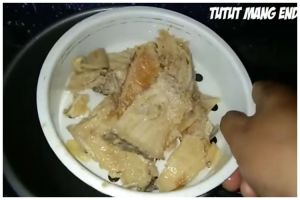 Tanpa direndam larutan garam, ini trik menghilangkan rasa asin pada ikan asin dalam 5 menit