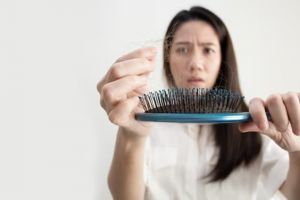 Tanpa beli hair vitamin, ini cara bikin rambut rontok tumbuh lebat dan lembut pakai 2 jenis rempah