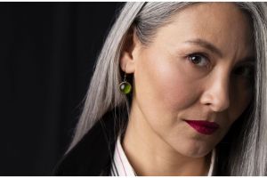 Tanpa tambahan jintan hitam, ini trik mencegah rambut memutih pakai masker dari 2 bahan alami