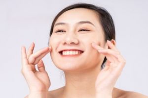 Hasilnya terlihat dalam 3 hari, ini trik memutihkan wajah kusam akibat pigmentasi pakai 4 bahan alami