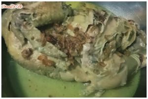 Cuma 15 menit, ini cara merebus ayam ingkung agar matang merata dan bumbu meresap meski tanpa presto