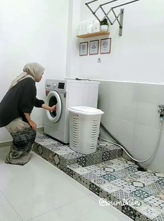 Trik mudah bersihkan jamur di karet mesin cuci cuma pake satu bahan, hasilnya auto kinclong