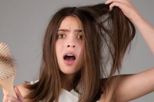 Kuat dan lebat tanpa hair serum, ini trik mengurangi rambut rontok berlebih pakai 1 bahan pemanis