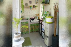 7 Potret dapur mungil serba hijau ini visualnya apik bikin mata segar, berasa masak santai di outdoor