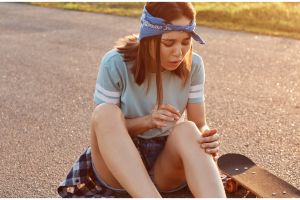 Tanpa lulur putih telur, ini trik pudarkan hiperpigmentasi pada kaki akibat bekas luka pakai 1 buah