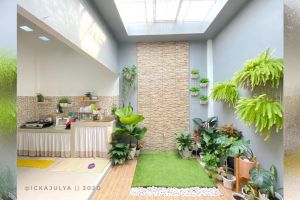 9 Potret dapur semi outdoor tanpa kitchen set ini bikin masak antipenat, kesumpekan auto minggat