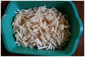 Bukan direbus pakai rempah, ini trik mengolah rebung agar tidak bau dan rasanya tak pahit