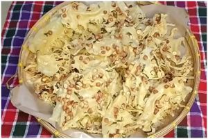 Tak perlu baking soda, ini trik bikin peyek yang renyah tahan lama cukup tambah 2 bahan makanan