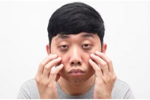 Trik hilangkan kantung mata dan kerutan pakai eye mask dari 1 jenis tepung ini bikin kulit auto fresh