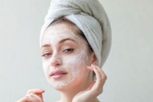 Tak perlu beli serum pencerah, ini cara memutihkan kulit kusam dan tidak merata pakai 1 jenis tepung