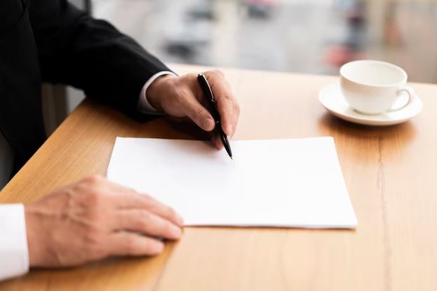 Contoh surat formal dalam bahasa Inggris, lengkap dengan terjemahan dan penjelasannya