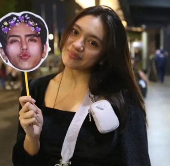 Nggak pakai jalur orang dalam, momen Alleia ikut antre tiket demi nonton konser Noah ini bikin salut