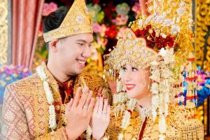 Temukan jodoh sejak kecil, wanita ini menikah dengan anak sahabat ibunya sendiri