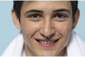 Tanpa campuran tomat, ini trik cegah munculnya bintik-bintik penuaan pakai masker dari 1 biji-bijian