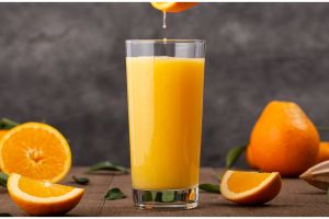 Usia 60 tampak 20 tahun lebih muda, ini cara mudah atasi keriput pakai minuman kolagen dari 2 buah