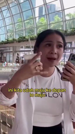 Sindiran menohok Sensen asisten Raffi Ahmad usai Sarah Sechan diduga sentil Nagita Slavina soal etika