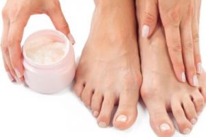 Cerah merata tanpa scrub kopi, ini trik atasi kaki belang akibat sinar matahari pakai 1 jenis buah