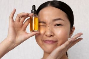 11 Rekomendasi skincare untuk pori-pori besar merek lokal di bawah Rp 100 ribu, wajah bebas komedo