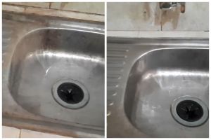 Bukan sitrun, ini cara bersihkan noda membandel di wastafel agar mengilap lagi pakai 1 bahan dapur