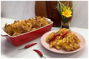 Tanpa soda kue atau maizena, ini trik goreng bakwan renyah dan tak pucat cukup tambah 2 bahan dapur