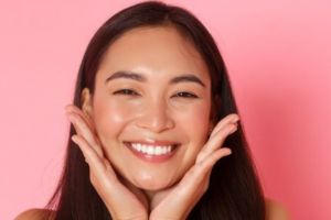 Tampak seperti usia 18 tahun, ini cara bikin wajah glowing dan tetap kencang pakai 1 sumber protein