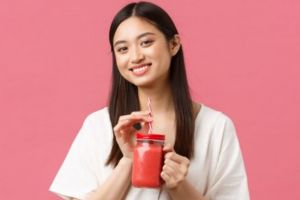 Wajah antikendur di usia 50 tahun, ini cara bikin minuman kolagen pencegah keriput pakai 2 jenis buah