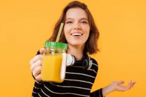 Tanpa beli produk mahal, ini cara bikin minuman kolagen cegah munculnya garis halus pakai 3 jenis buah