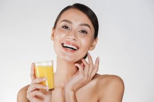 Tanpa produk pabrik, ini trik bikin wajah glowing pakai minuman kolagen dari 1 jenis sayur
