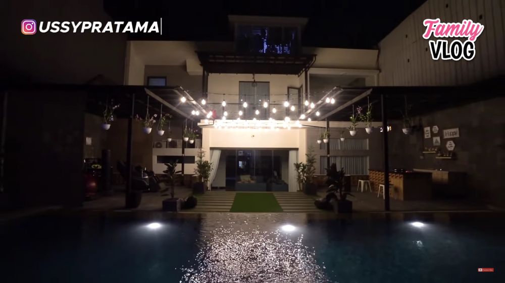 Dulu tinggal di kos sederhana kini punya rumah Rp 50 M, ini 10 potret dapur Andhika Pratama yang mewah