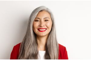 Rambut hitam tumbuh kembali, ini trik hambat muncul uban pakai hair oil dari 1 jenis biji-bijian