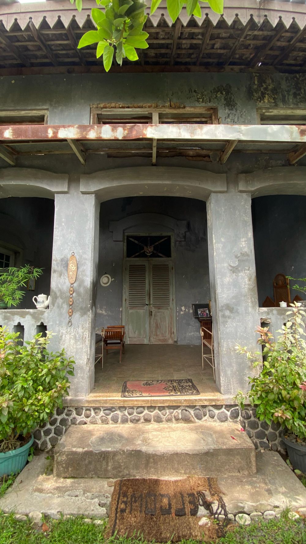 Kisah di balik Rumah Pocong Sumi yang penuh sejarah, ternyata milik menteri agama pertama di Indonesia