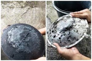 Bukan direndam air panas, cara hilangkan kerak gosong di pantat wajan ini cuma tambah 2 bahan dapur