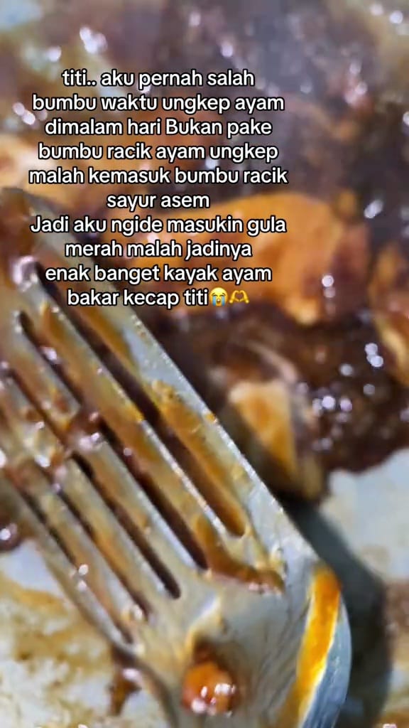 Cewek salah pakai bumbu saat ungkep ayam ini jatuhnya malah enak, bisa ditiru nih guys