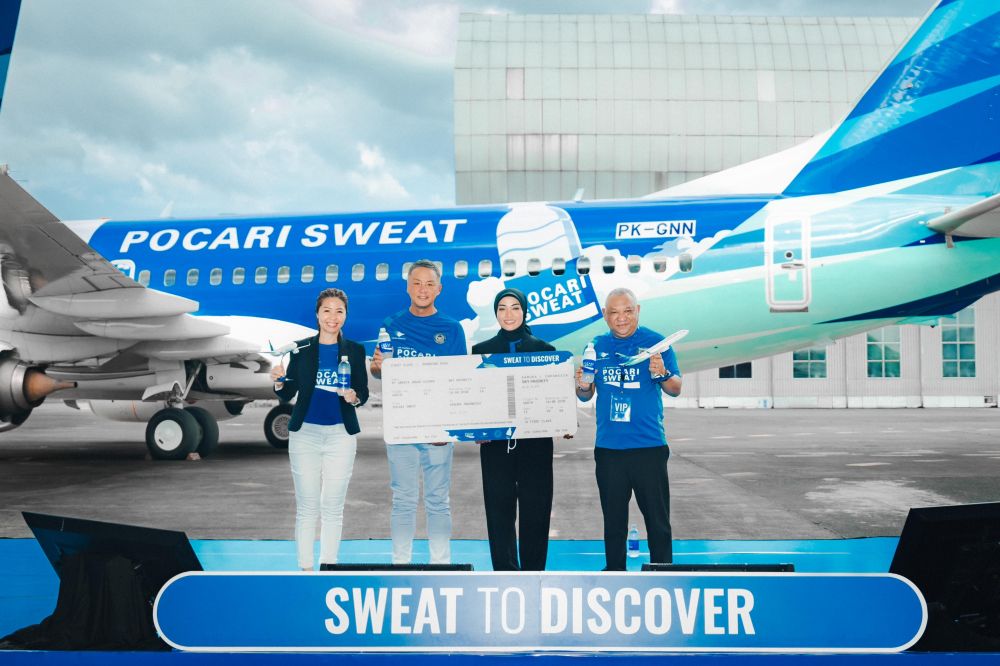 Garuda Indonesia luncurkan pesawat bercorak Pocari Sweat, bentuk dukungan untuk sport tourism